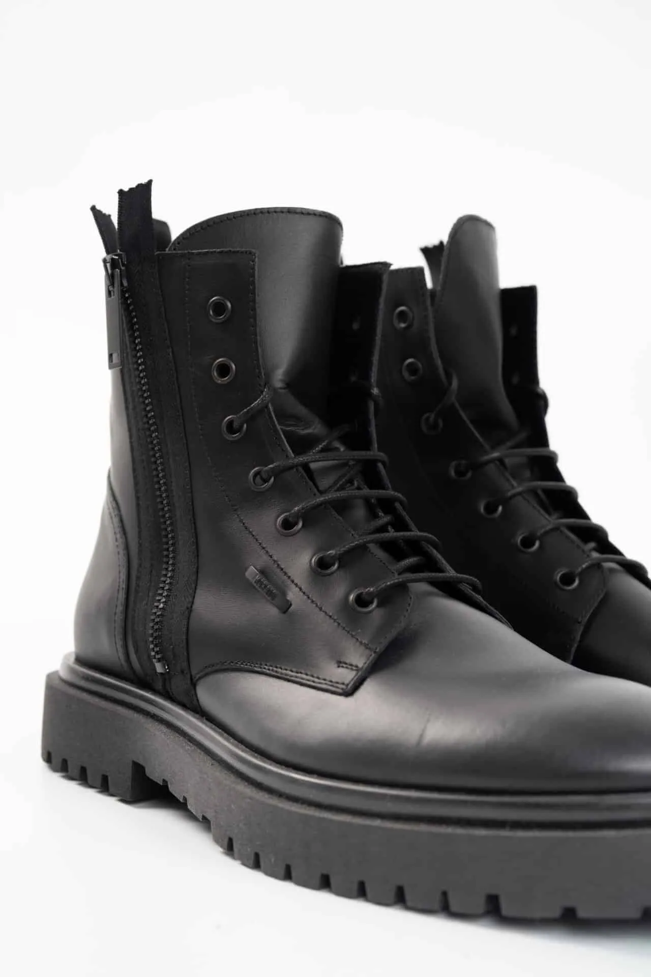 AM Boot MMFW01636-LE300026-9000