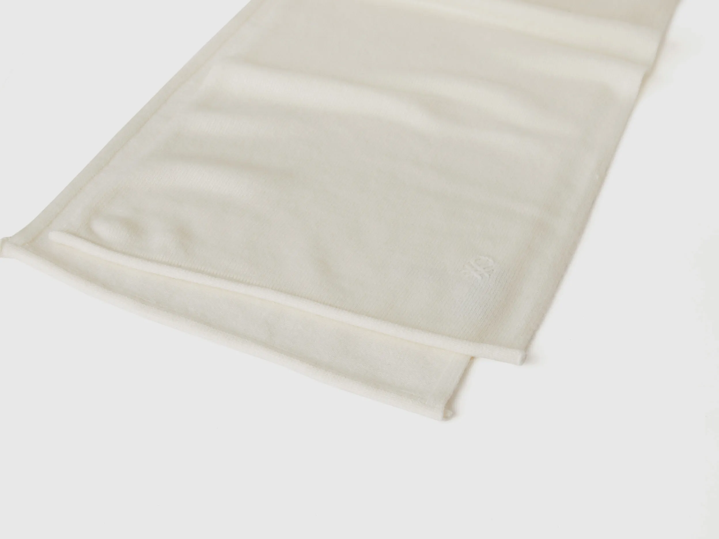 Cashmere blend scarf - Creamy White | Benetton