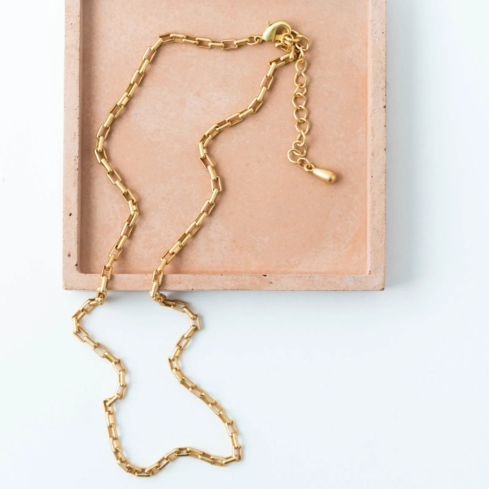 Matte gold paperclip chain necklace- WS