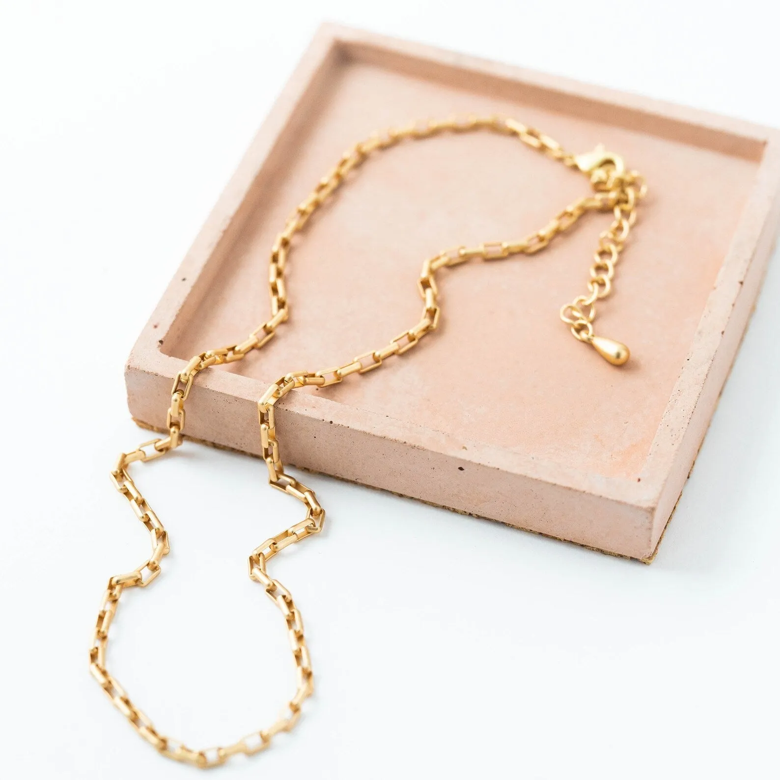 Matte gold paperclip chain necklace- WS